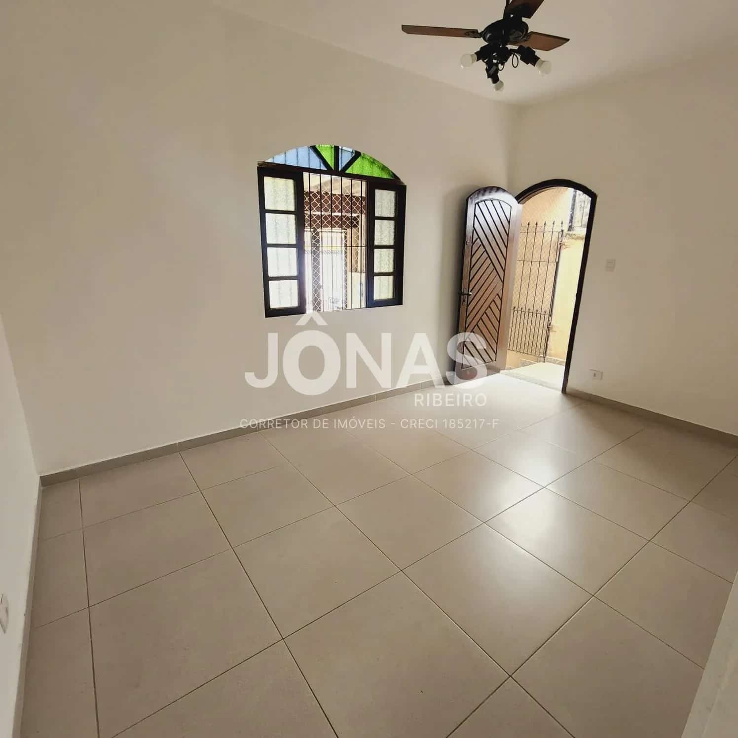 a venda Casa em Interlagos, 02 quartos suite 02 vagas, Jardim Satélite, Estação de Trem Autódromo